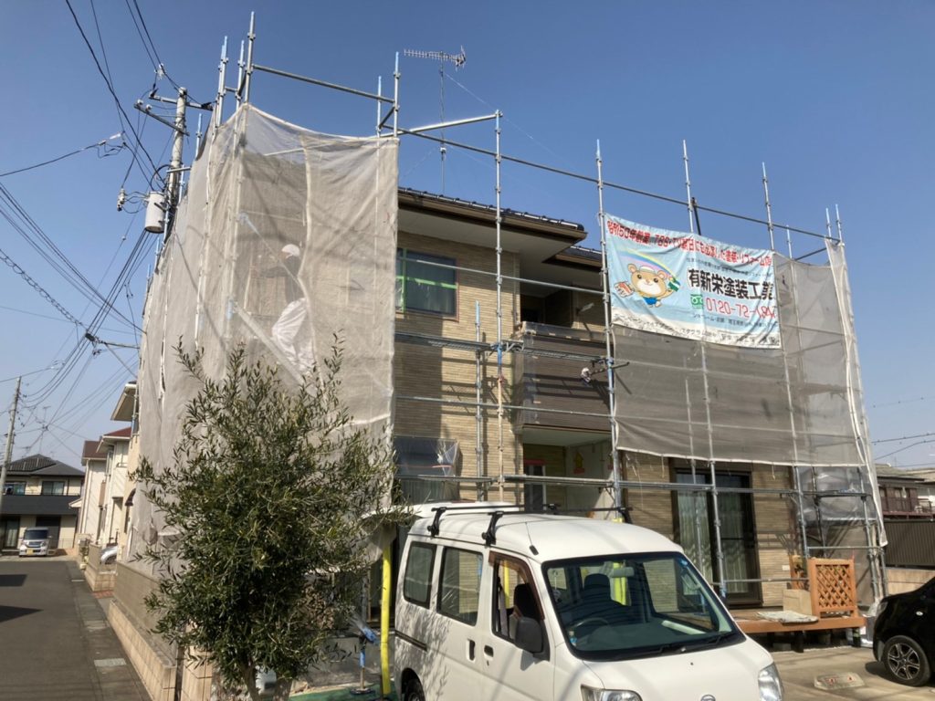 行田市城西 外壁塗装 シーリング工事 施工中 新栄塗装工業
