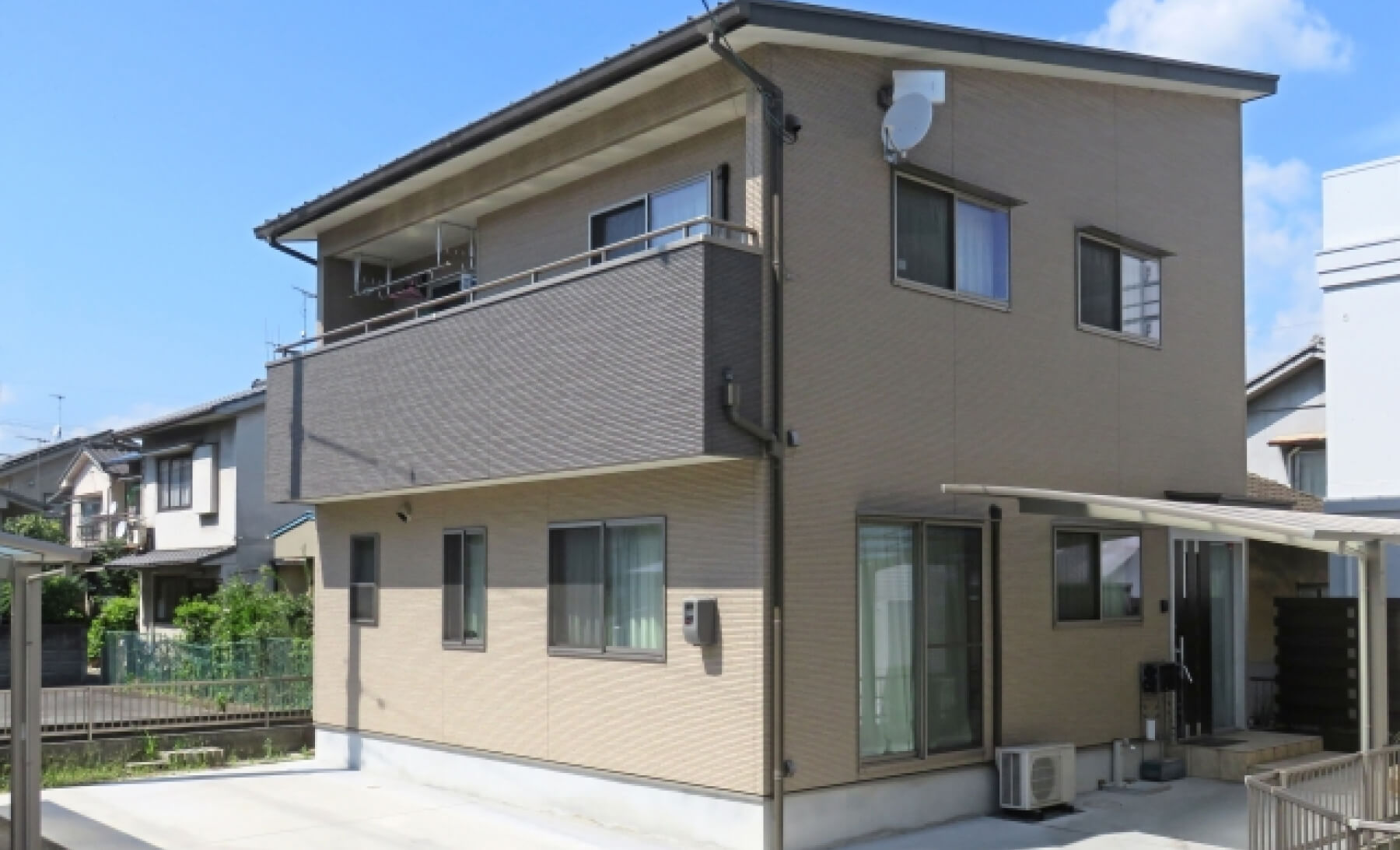 新栄塗装工業について