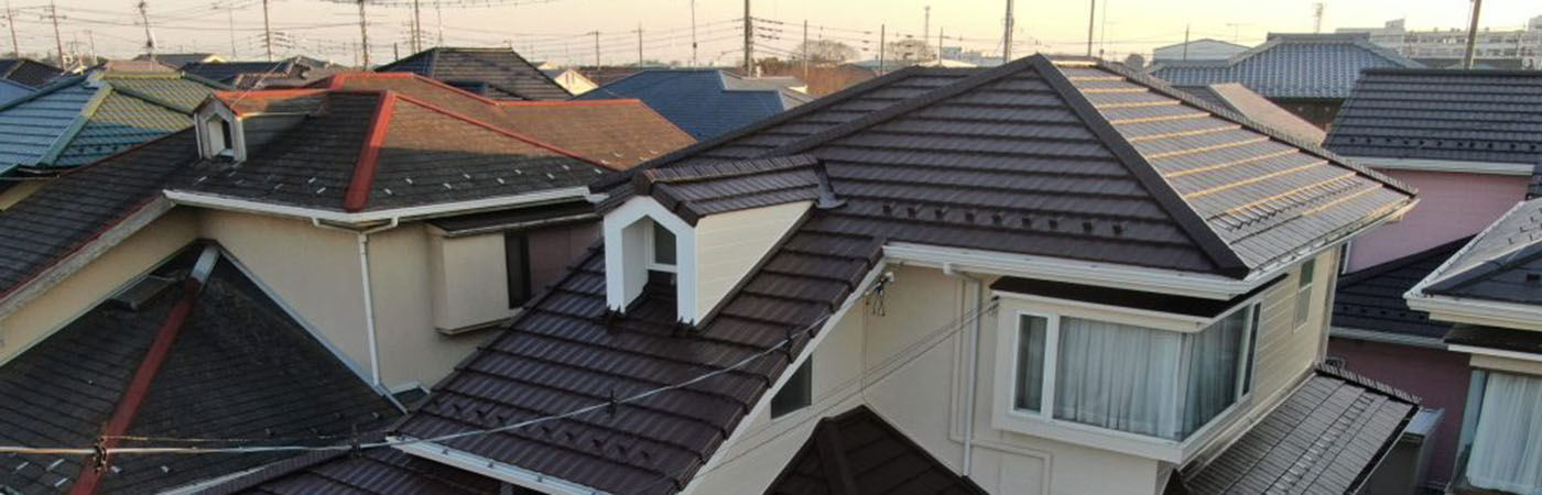 ブラウン系ツートンカラーに大変身！屋根も外壁も防水性能大幅アップ！鴻巣市新宿　外壁屋根塗装雨樋交換