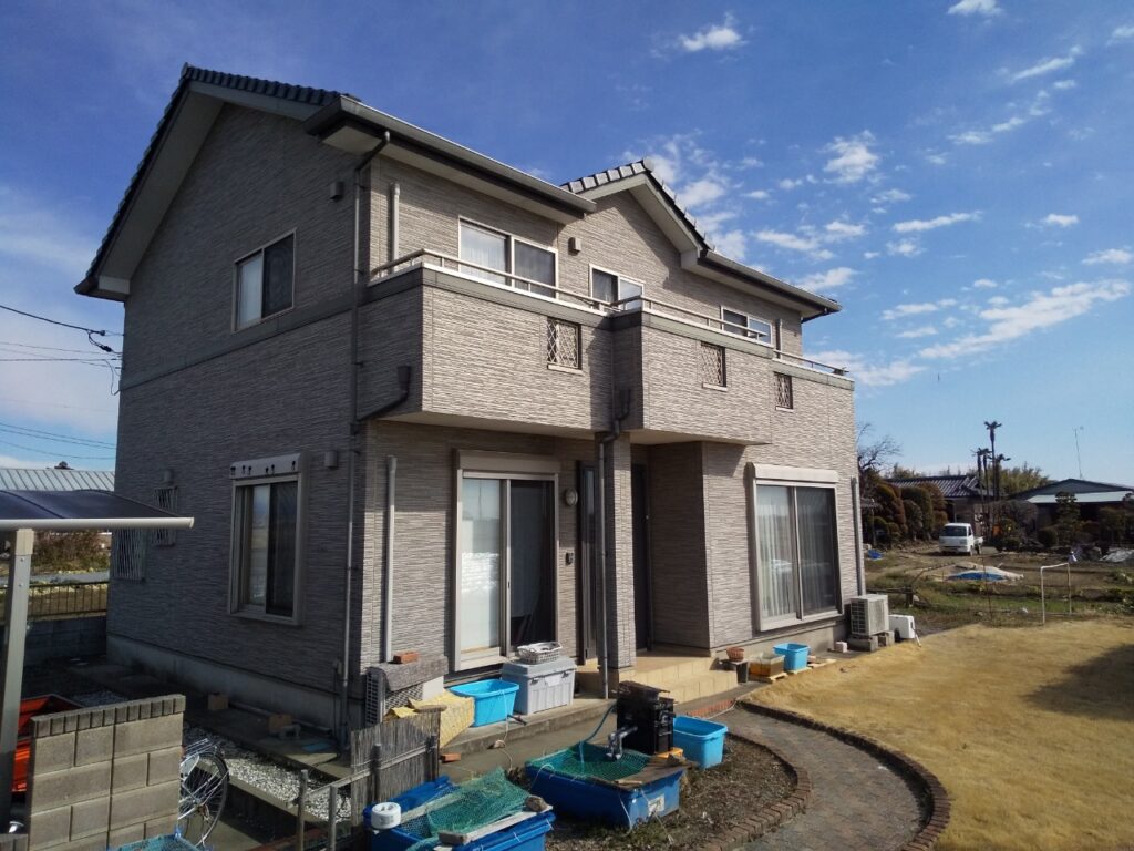 熊谷市弁財　外壁塗装・シーリング工事