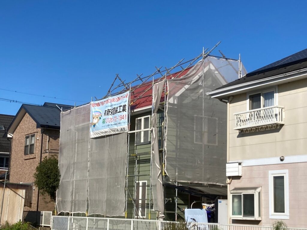 熊谷市瀬南　外壁屋根塗装工事　仕上げ色の調整