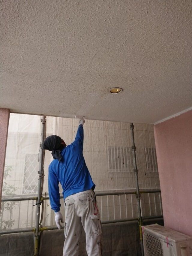 鴻巣市 逆川 外壁塗装工事施工中