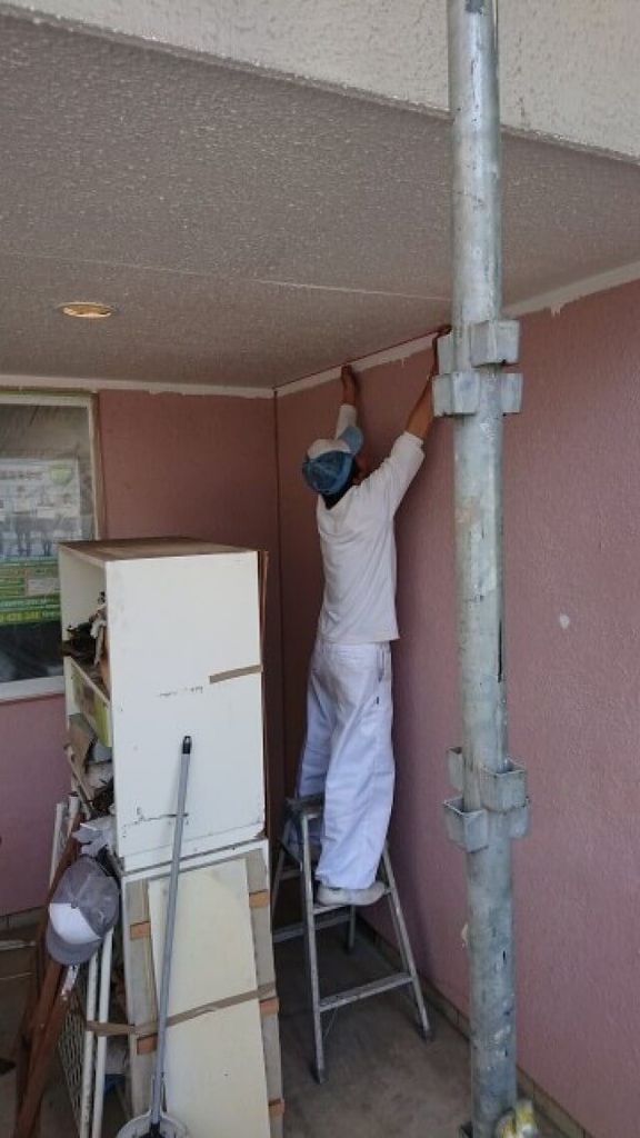 鴻巣市 逆川 外壁塗装工事施工中