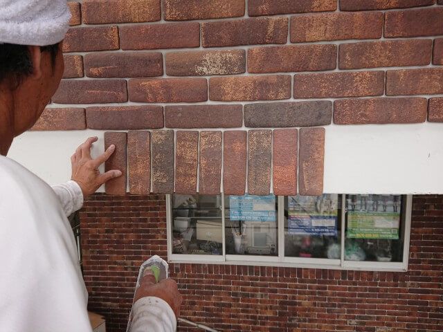 鴻巣市 逆川 外壁塗装工事施工中