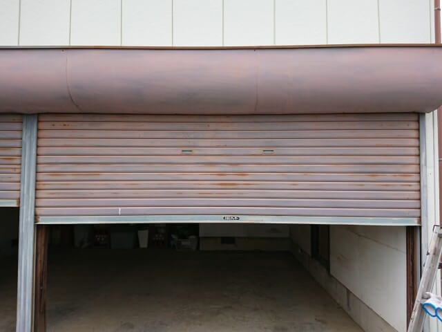 熊谷市 弥藤吾の外壁塗装施工中