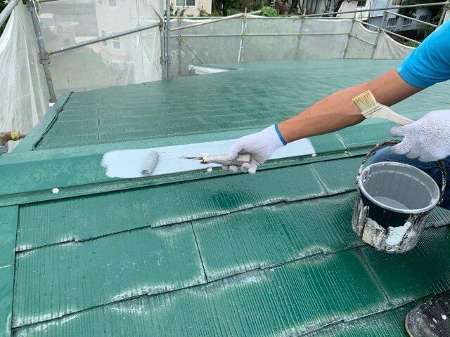 熊谷市 久下 外壁と屋根の塗装施工中