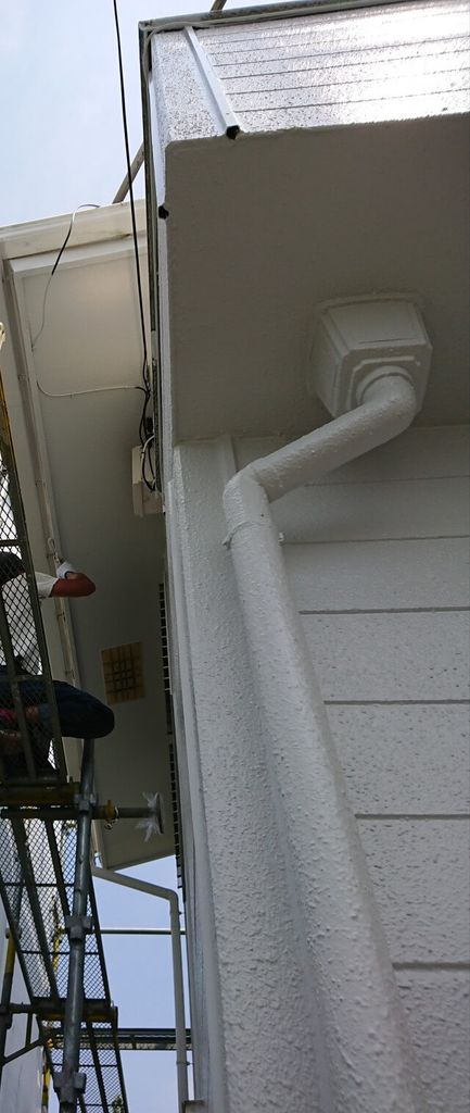 熊谷市久下の外壁塗装施工中