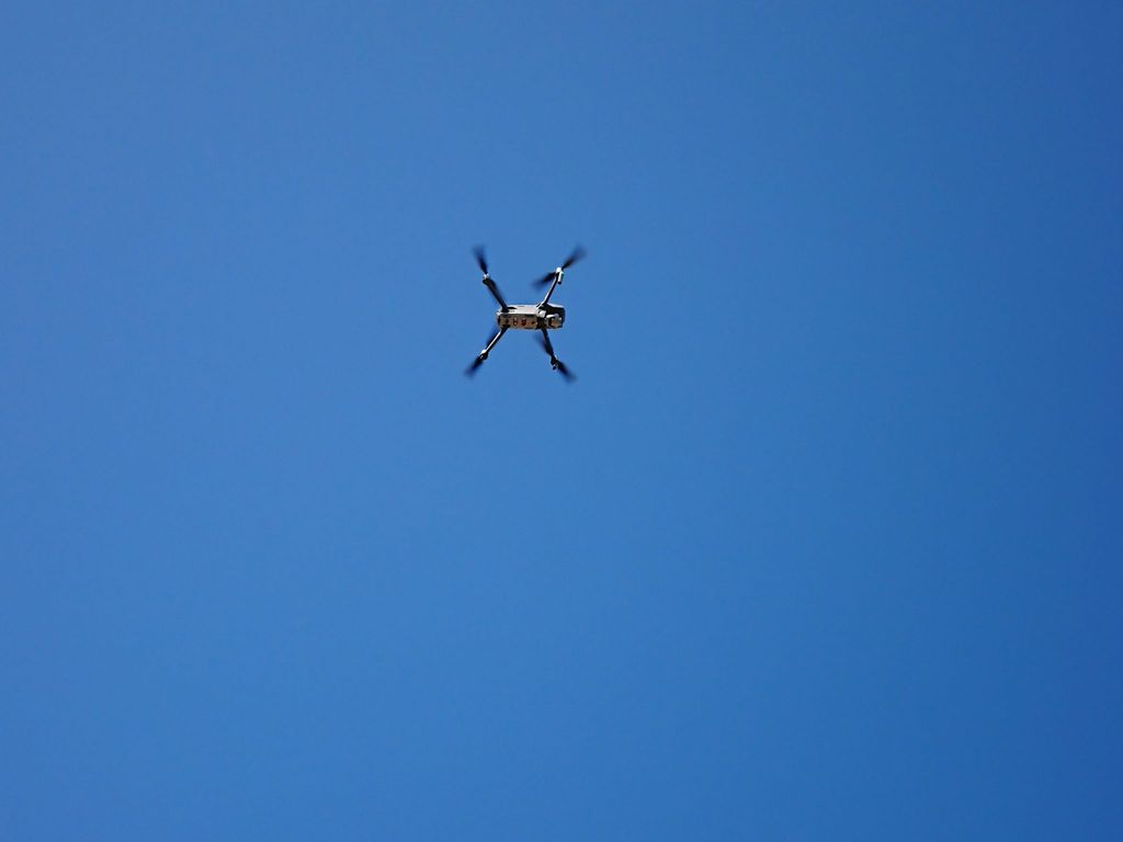 ドローン撮影始めました