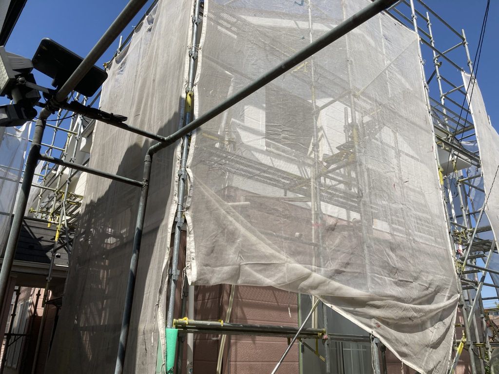 熊谷市石原　外壁屋根塗装工事　外壁の剥離補修！