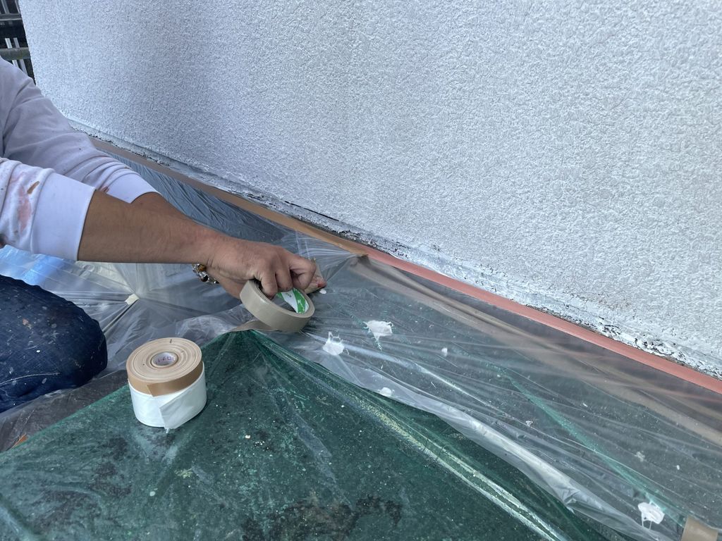 比企郡嵐山外壁屋根塗装施工中